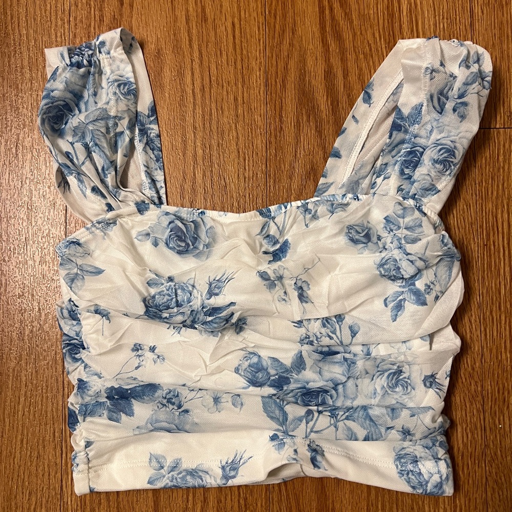 Blue floral crop top blouse